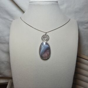 Botswana Agate Silver Pendant & Chain